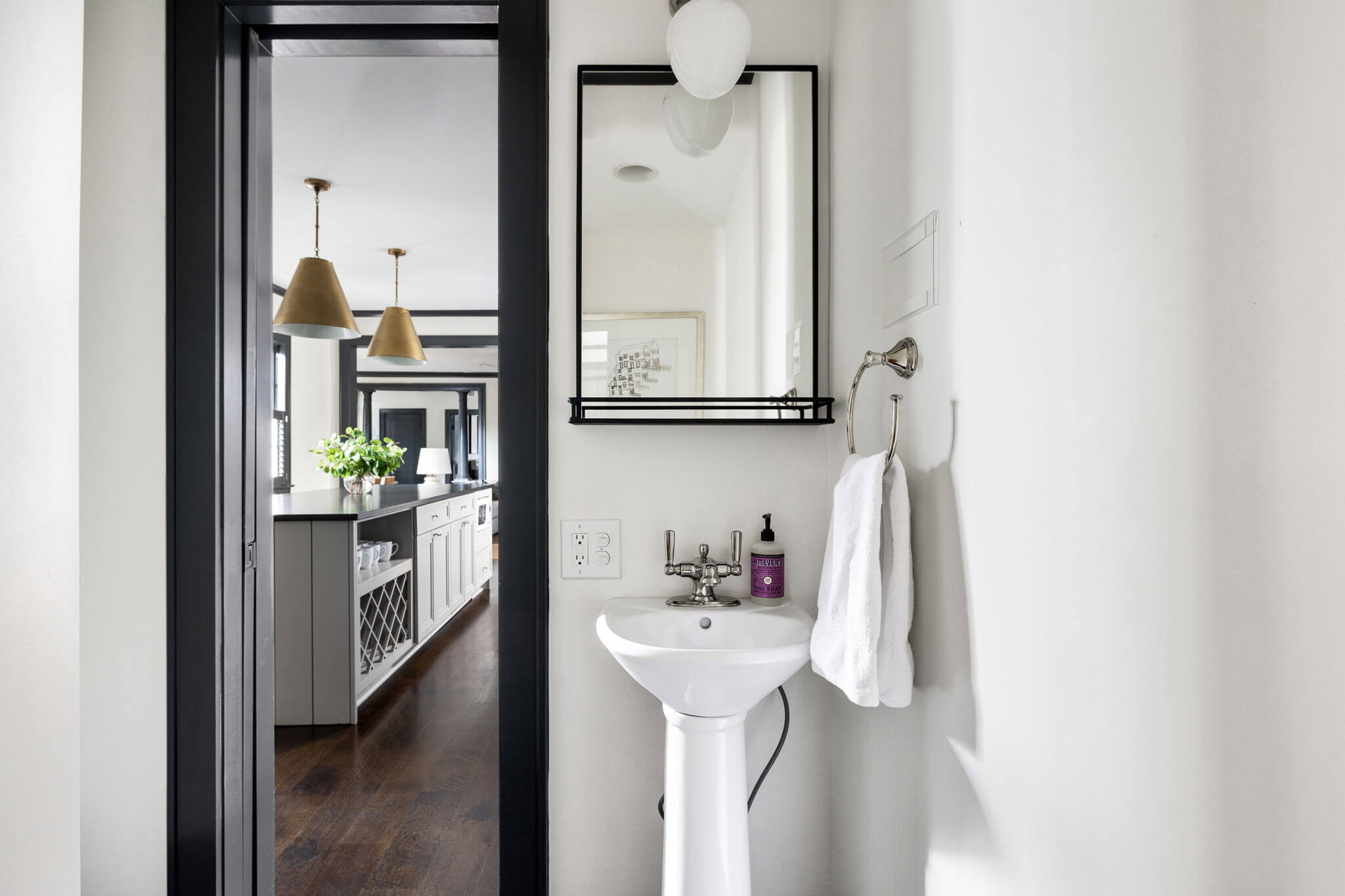 11-web-or-mls-011-212AshleyAve-Charleston-SC-29403-KylieLeach-Edit-Done