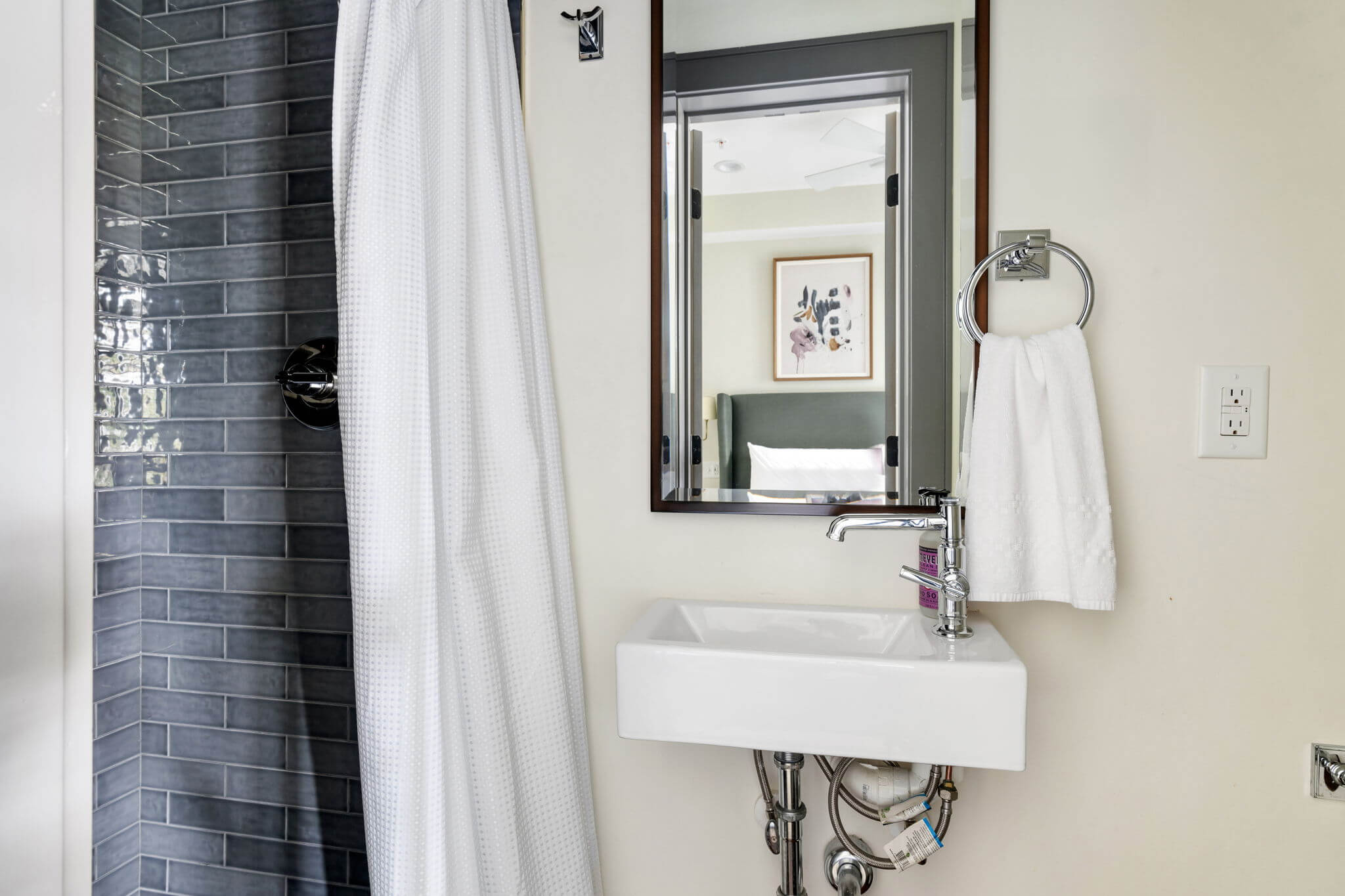 22-web-or-mls-022-207RutledgeAve-Charleston-SC-29403-KylieLeach-Edit-Done