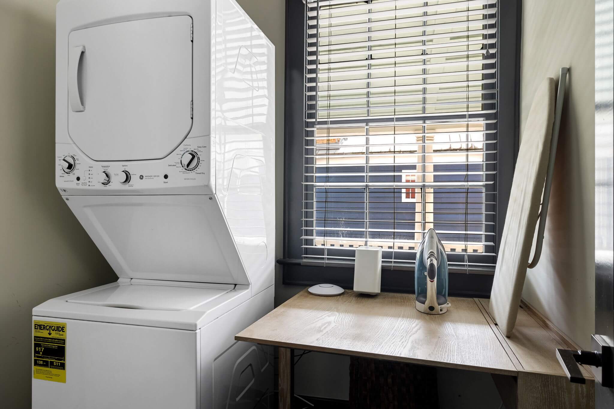 32-web-or-mls-032-212AshleyAve-Charleston-SC-29403-KylieLeach-Edit-Done