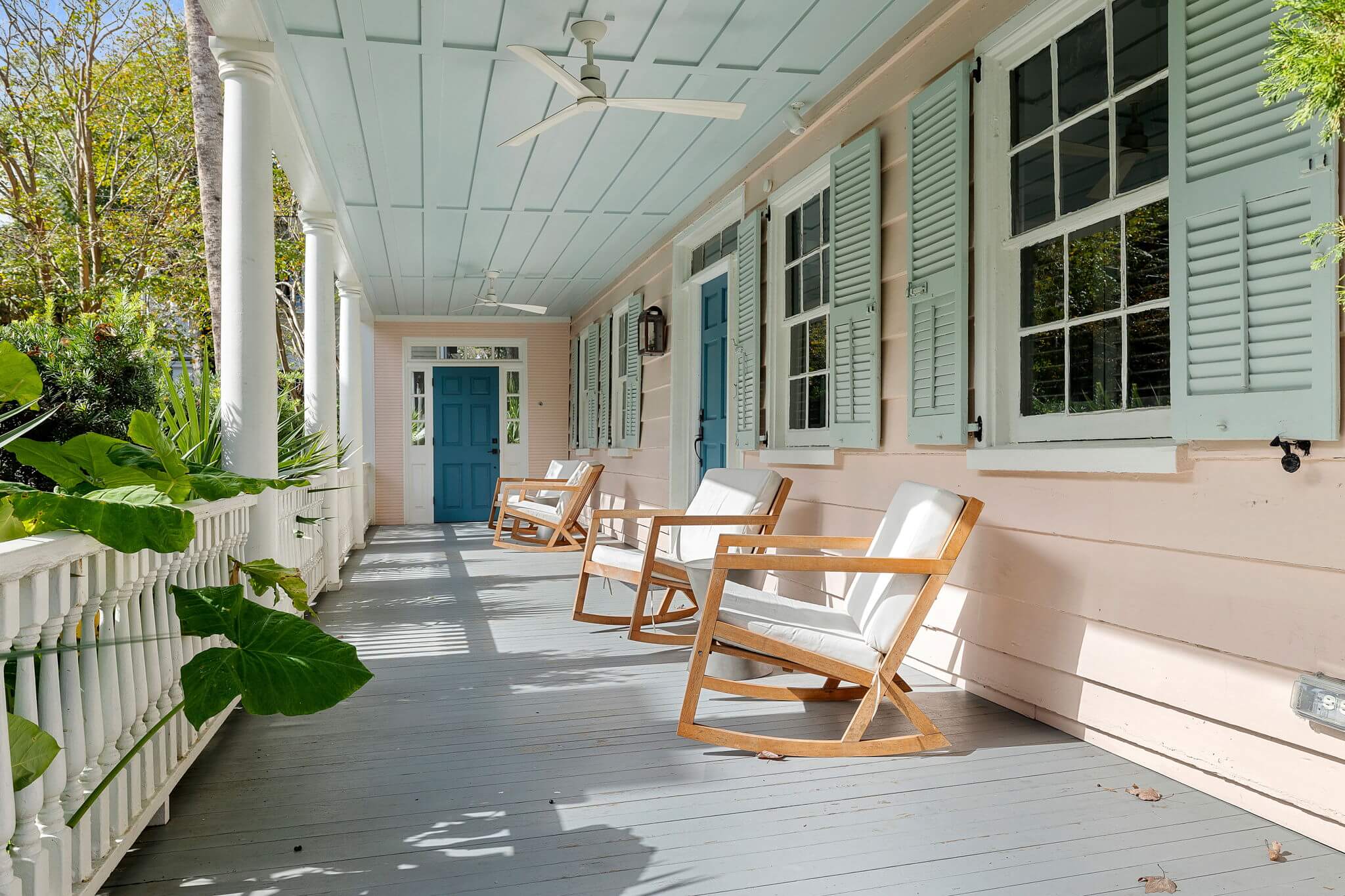 41-web-or-mls-041-212AshleyAve-Charleston-SC-29403-KylieLeach-Edit-Done