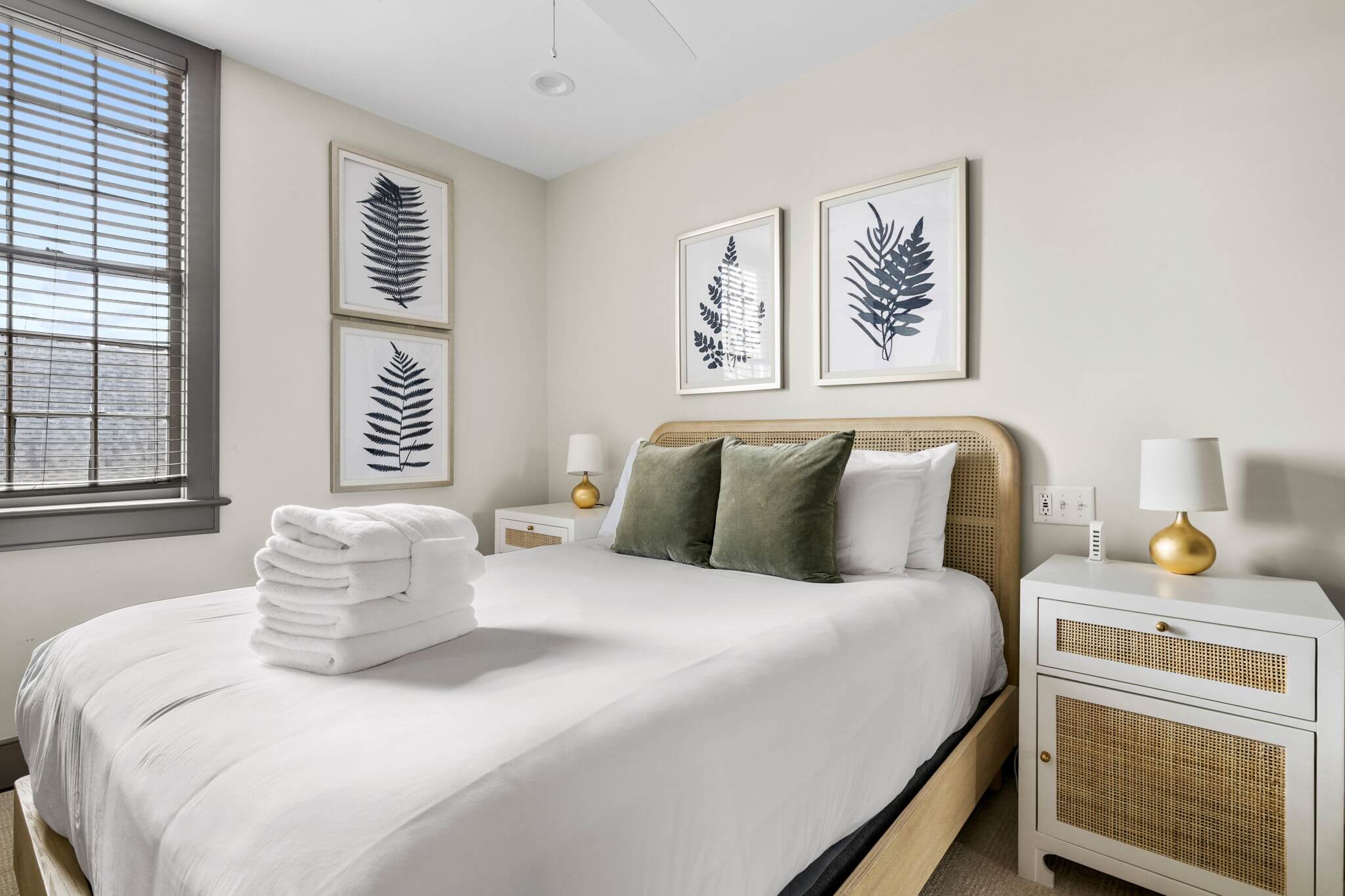 47-web-or-mls-047-207RutledgeAve-Charleston-SC-29403-KylieLeach-Edit-Done