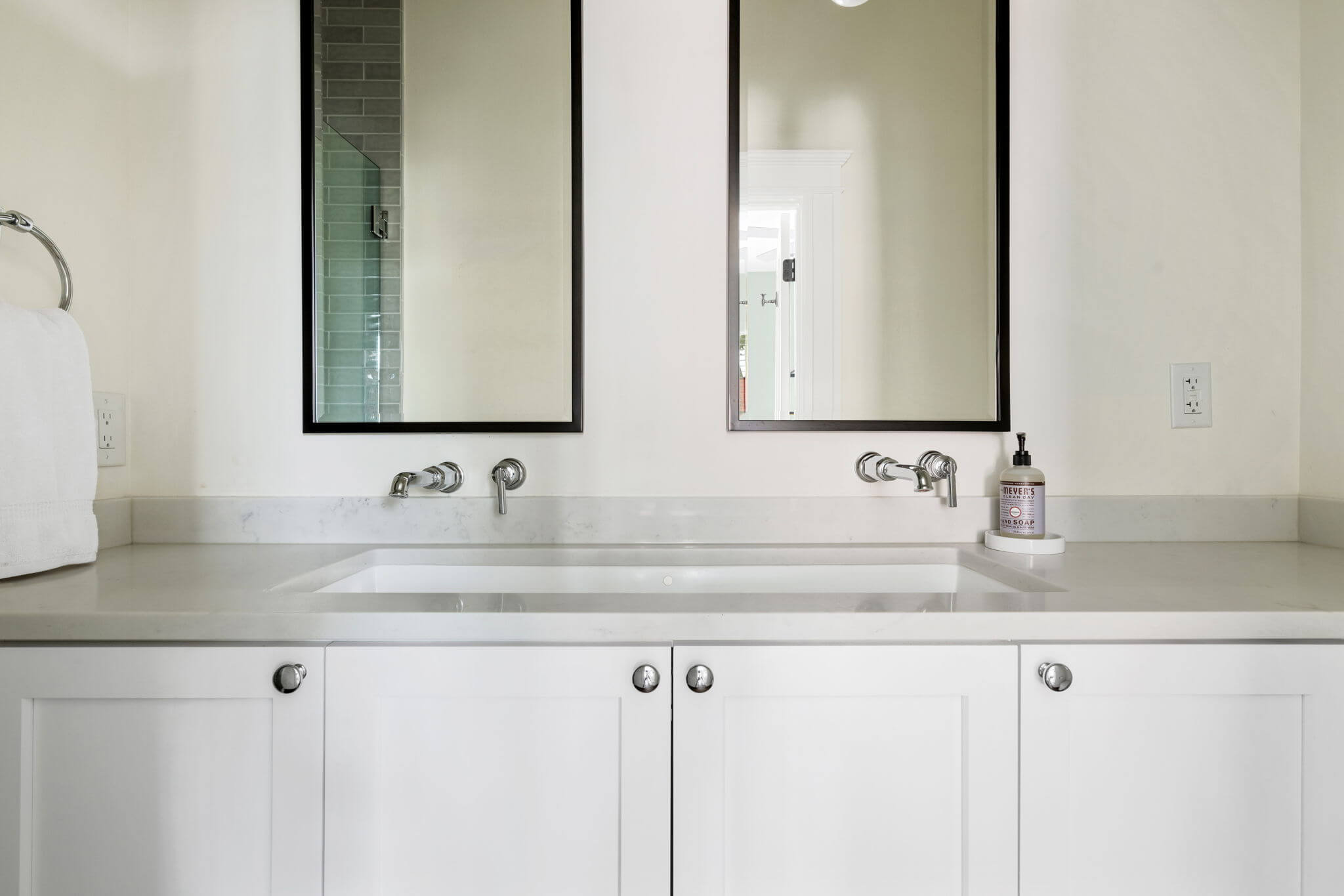 49-web-or-mls-049-214AshleyAve-Charleston-SC-29403-KylieLeach-Edit-Done