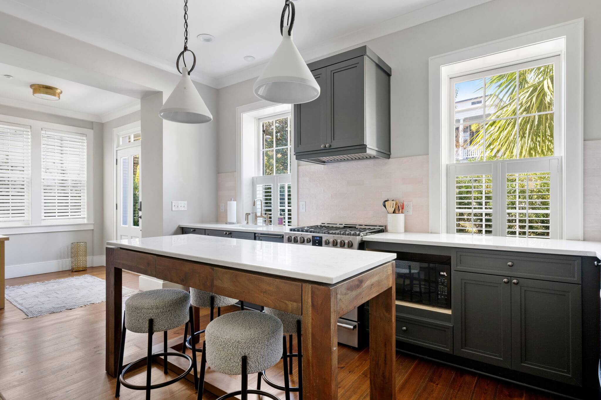 51-web-or-mls-051-216AshleyAve-UnitB-Charleston-SC-29403-KylieLeach-Edit-Done