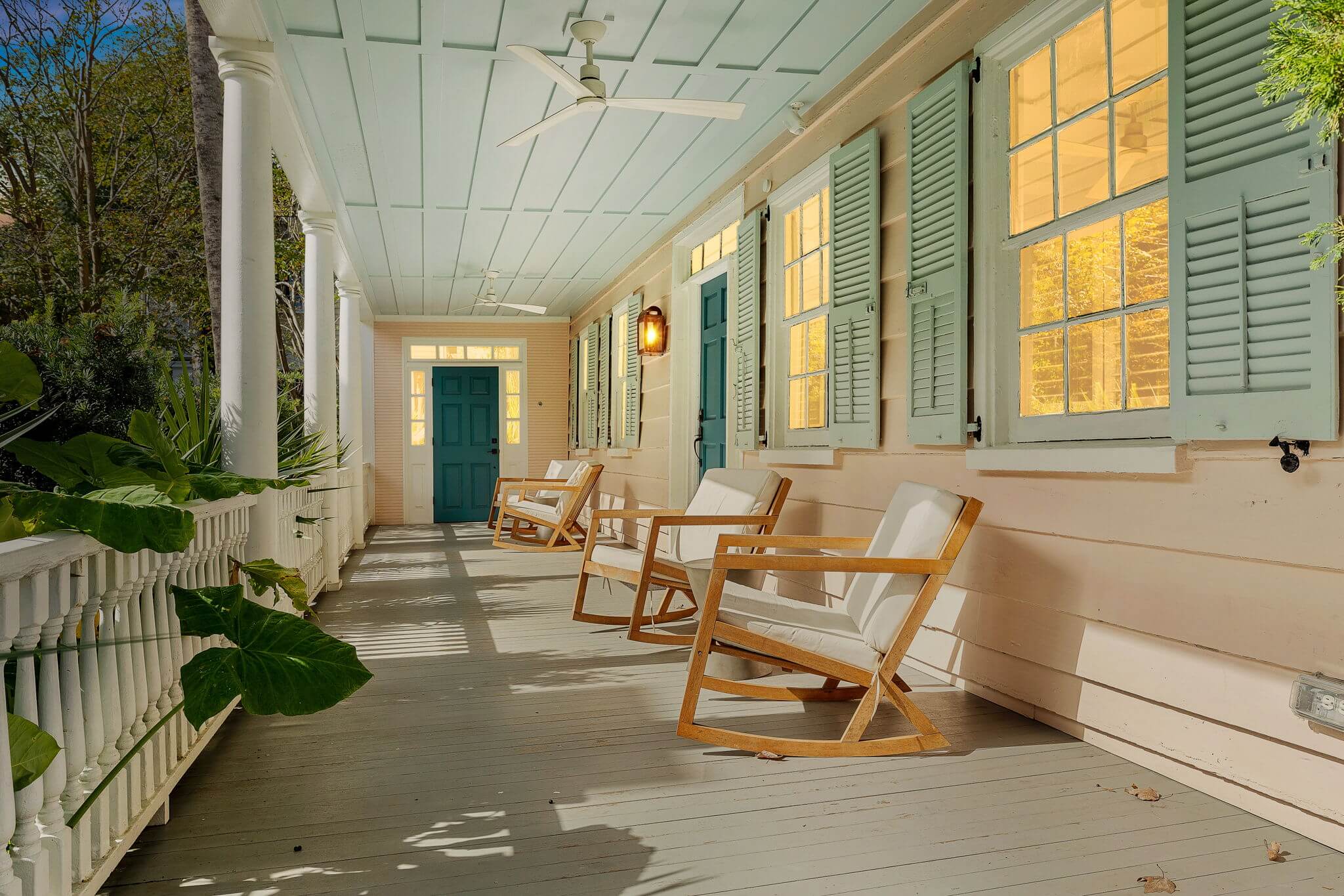 51-web-or-mls-TW-004-212AshleyAve-Charleston-SC-29403-KylieLeach-Edit-Done