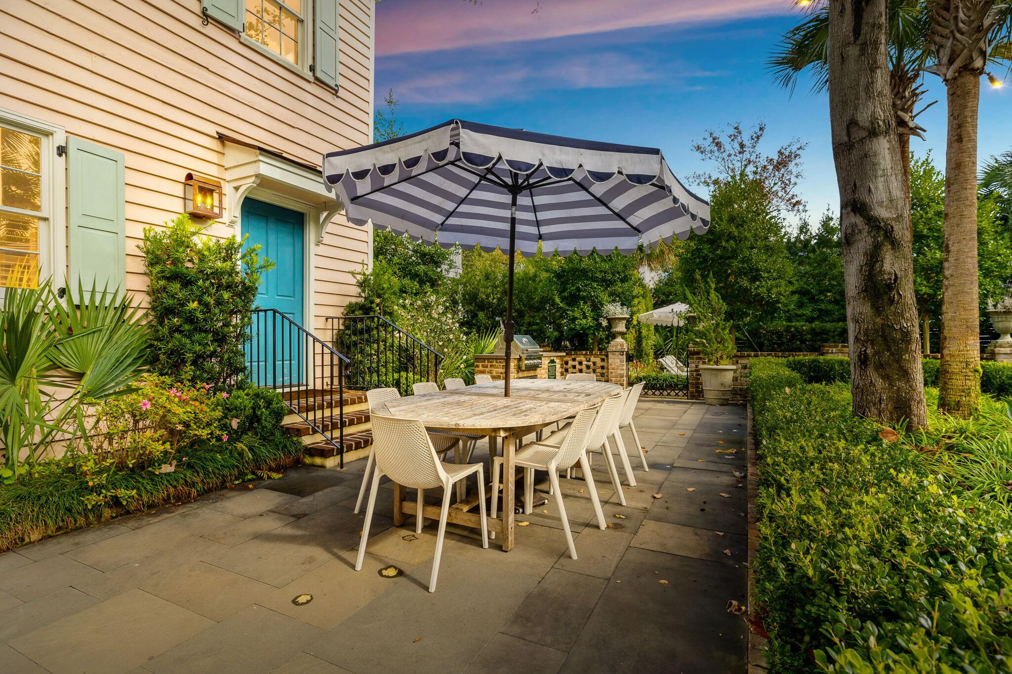 52-web-or-mls-TW-005-212AshleyAve-Charleston-SC-29403-KylieLeach-Edit-Done