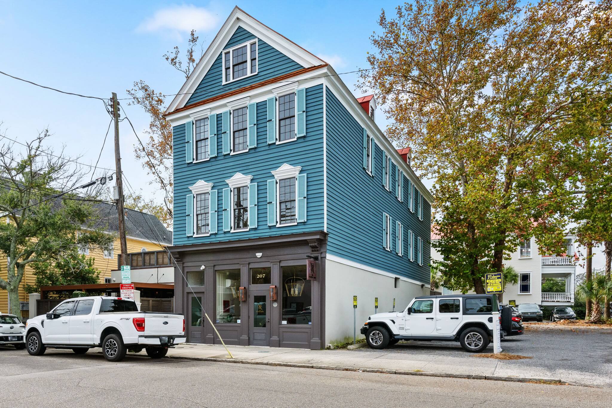 70-web-or-mls-070-207RutledgeAve-Charleston-SC-29403-KylieLeach-Edit-Done