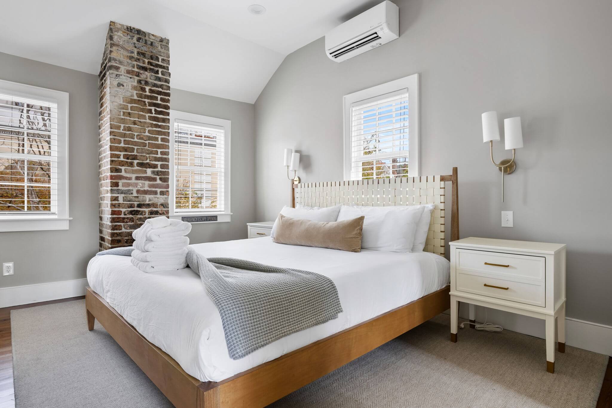 99-web-or-mls-099-216AshleyAve-UnitD-Charleston-SC-29403-KylieLeach-Edit-Done